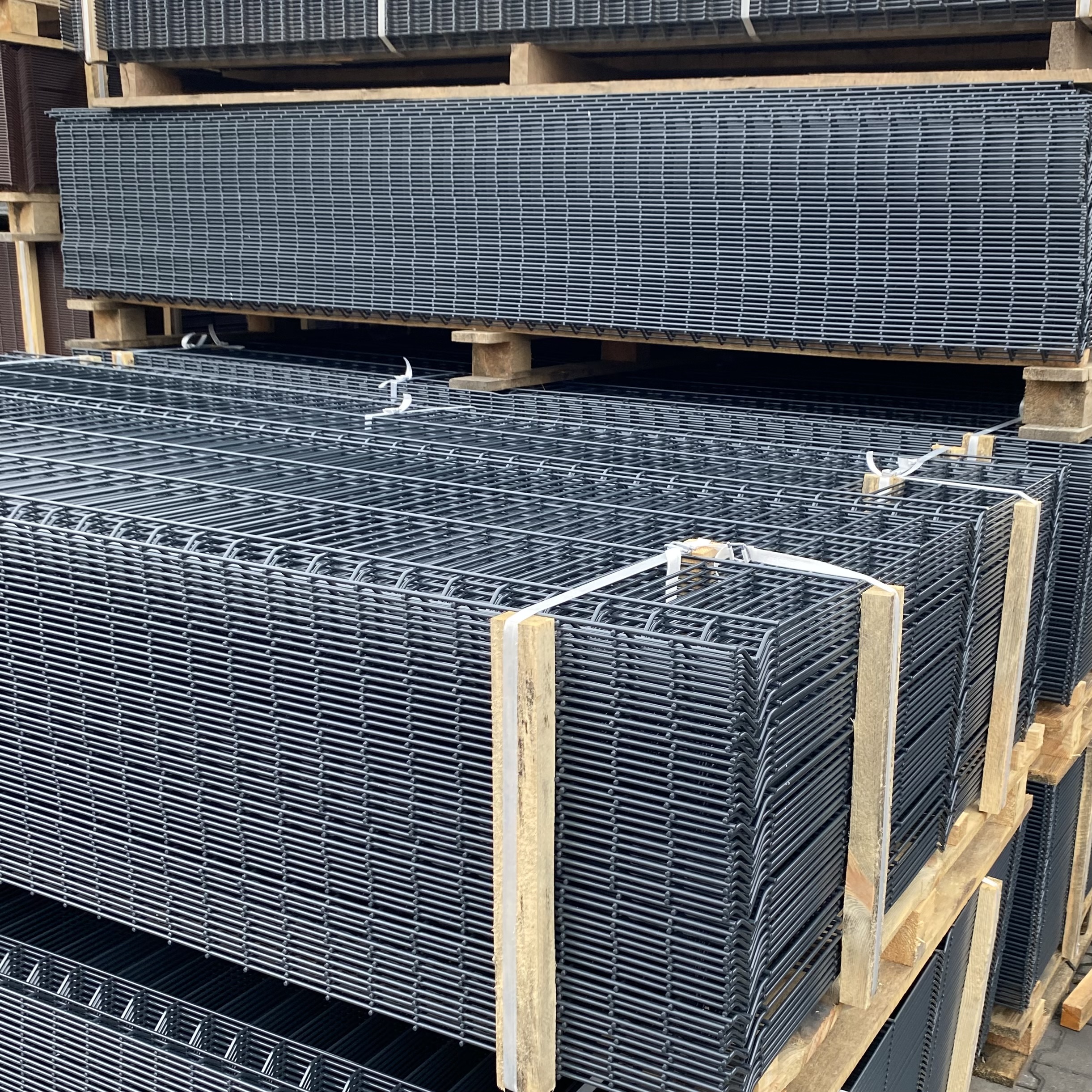 Fi5 graphite fence panel 1230×2500 mm - RAL7016